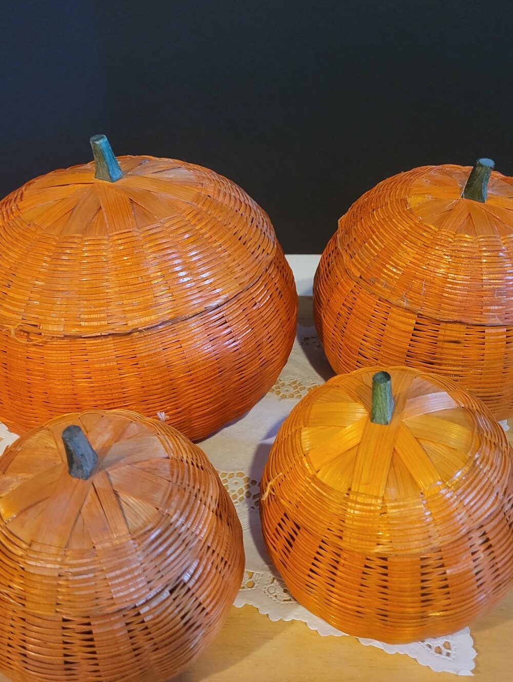 Lot of 4 Vintage Wicker Basket Orange Pumpkins  Removable Tops Halloween Thanksg - Picture 6 of 14